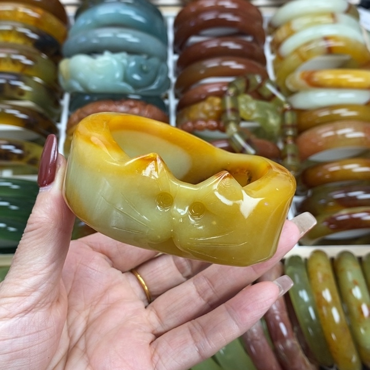 蛇纹石玉手镯未镶嵌58