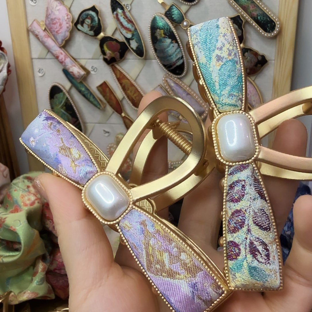 皮质铁合金天天开心