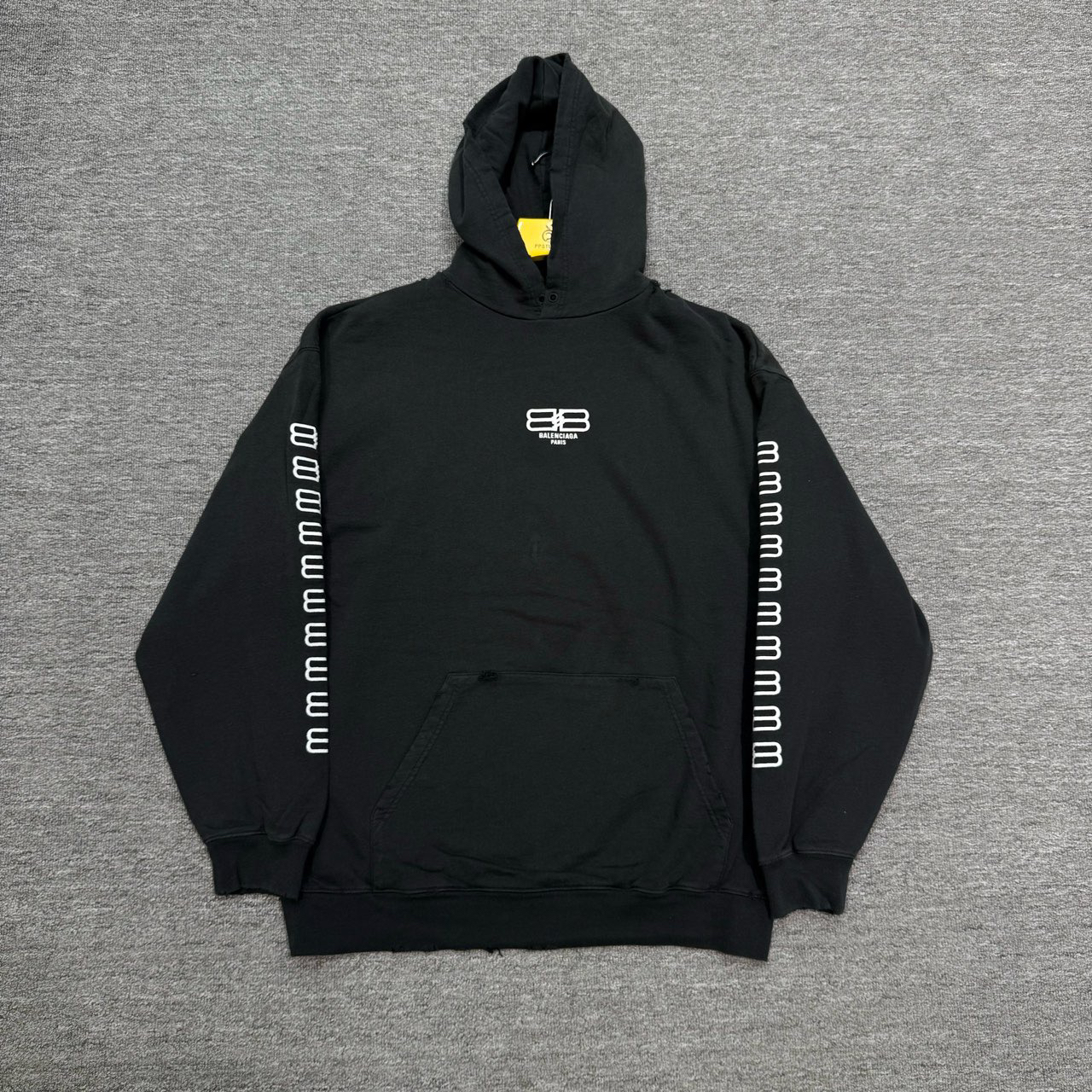 全新未使用 Balenciaga/巴黎世家 破坏做旧卫衣/XS码