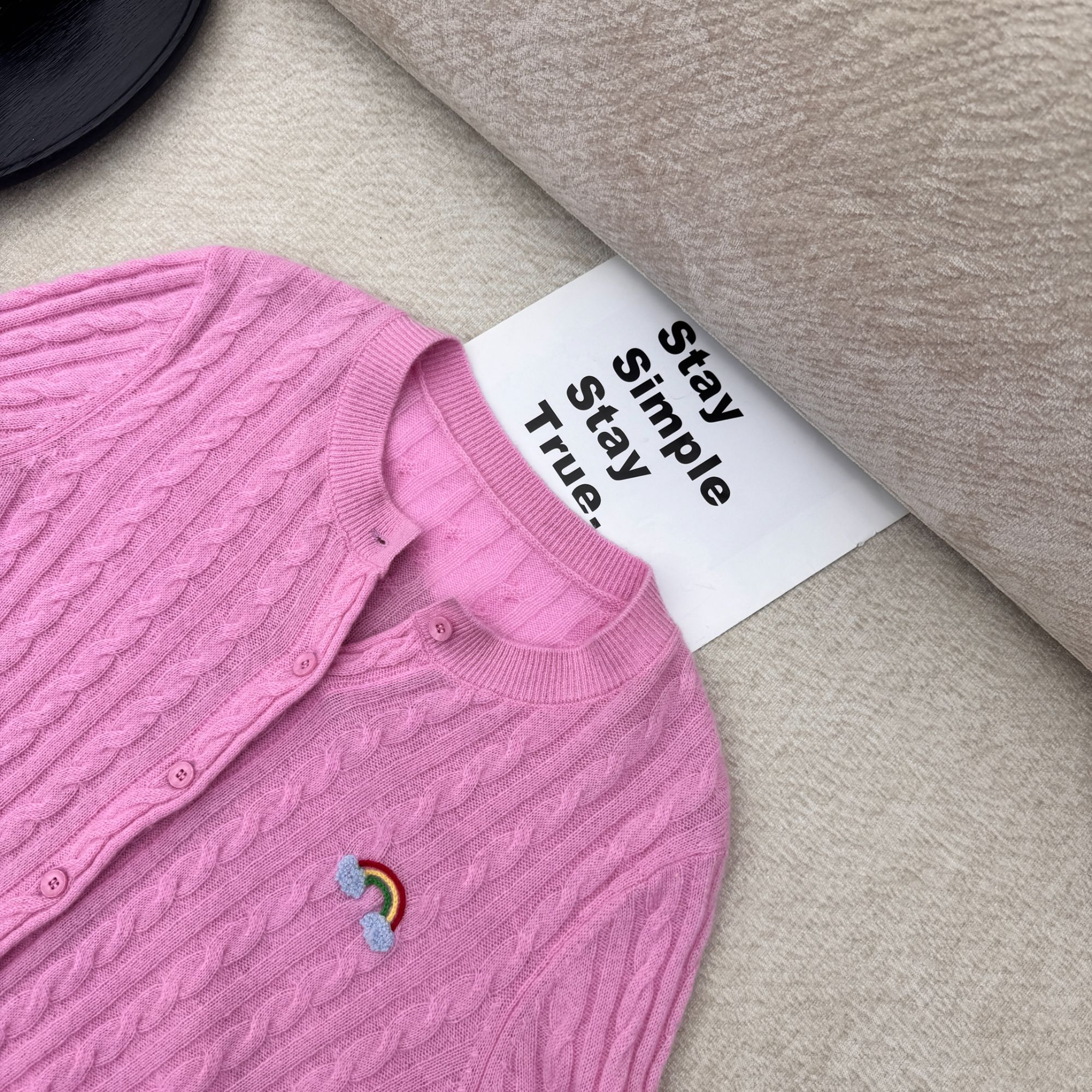 【彩虹标开衫】宽松型圆领冬季毛衫针织套头刺绣毛针织衫针织衫