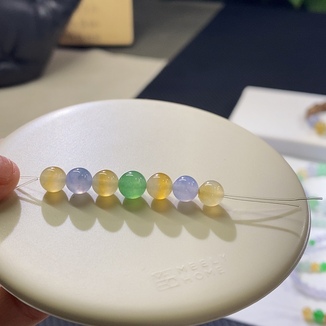 翡翠挂件未镶嵌福利买断一手珠珠