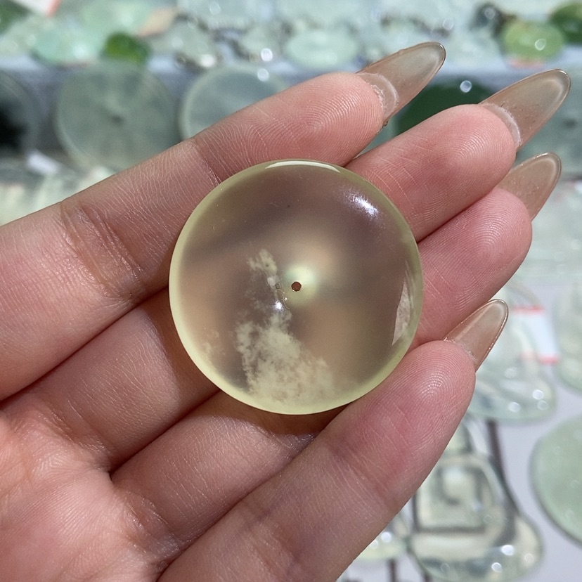 【闪购商品】蛇纹石玉颈饰未镶嵌