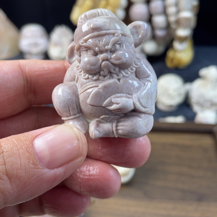 若***舞皮质非金属配饰鹿角雕刻小钟馗