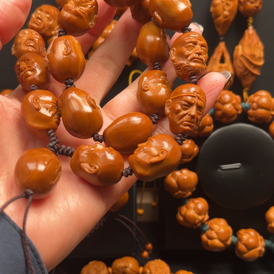 阿***邦橄榄核吊坠十八罗汉