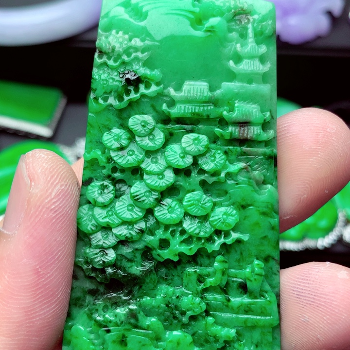 翡翠未镶嵌吊坠(不含链)