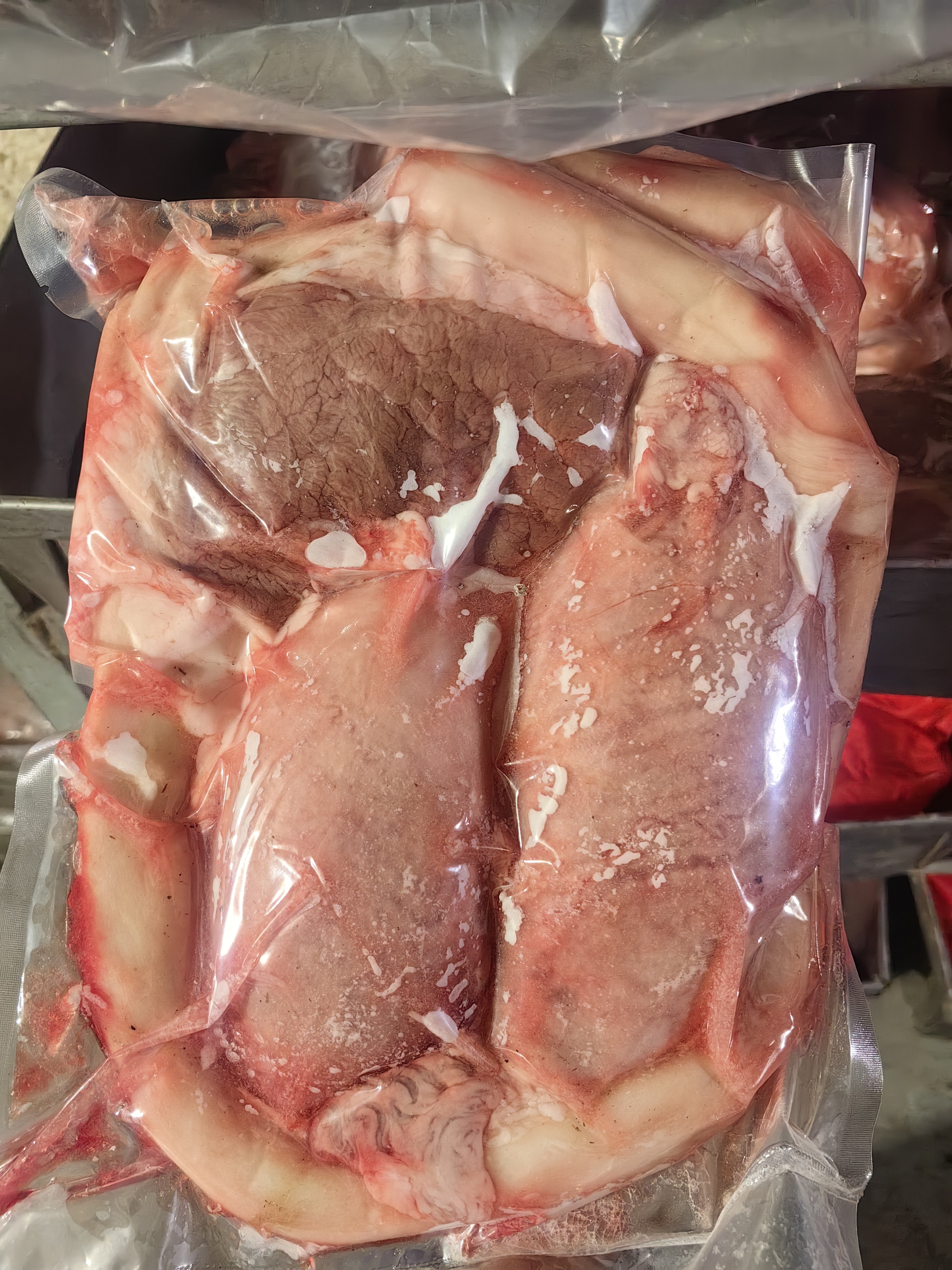 新鲜牛鞭蛋，鲜货速冻,