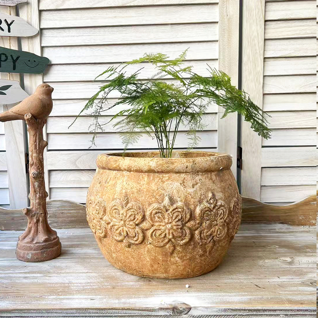 新款北欧绿植花盆轻奢家装必备户外打造独特家居装饰水泥大号花盆