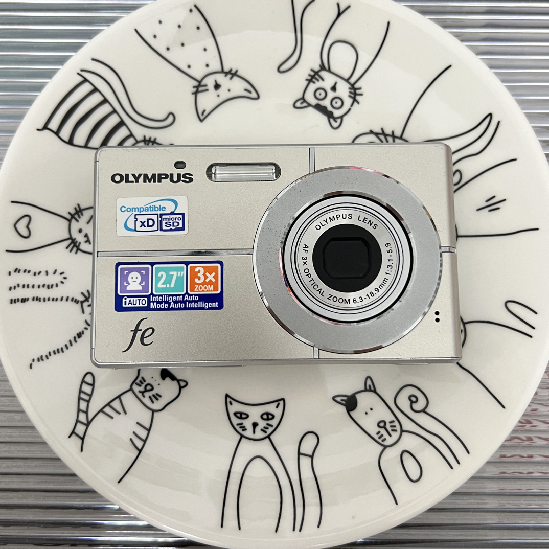 95新 Olympus/奥林巴斯 FE3000 复古出片 色彩鲜艳 配件齐全