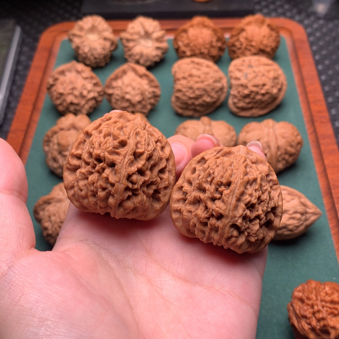 文玩核桃吊坠南疆石差尺