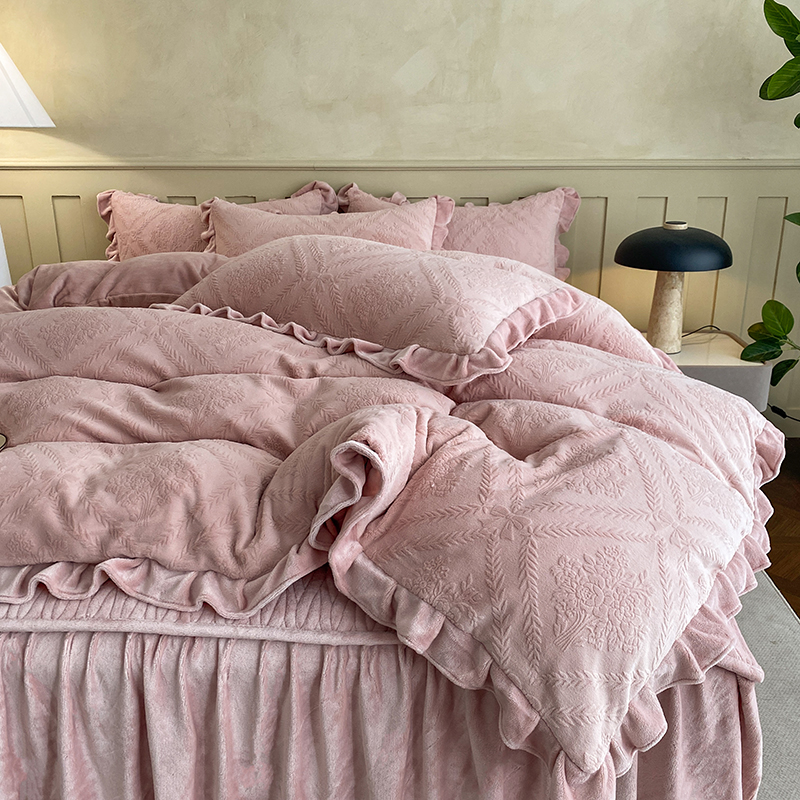 刺绣雕花绒牛奶绒床裙款四件套夹棉加厚秋冬保暖韩版防滑床上用品
