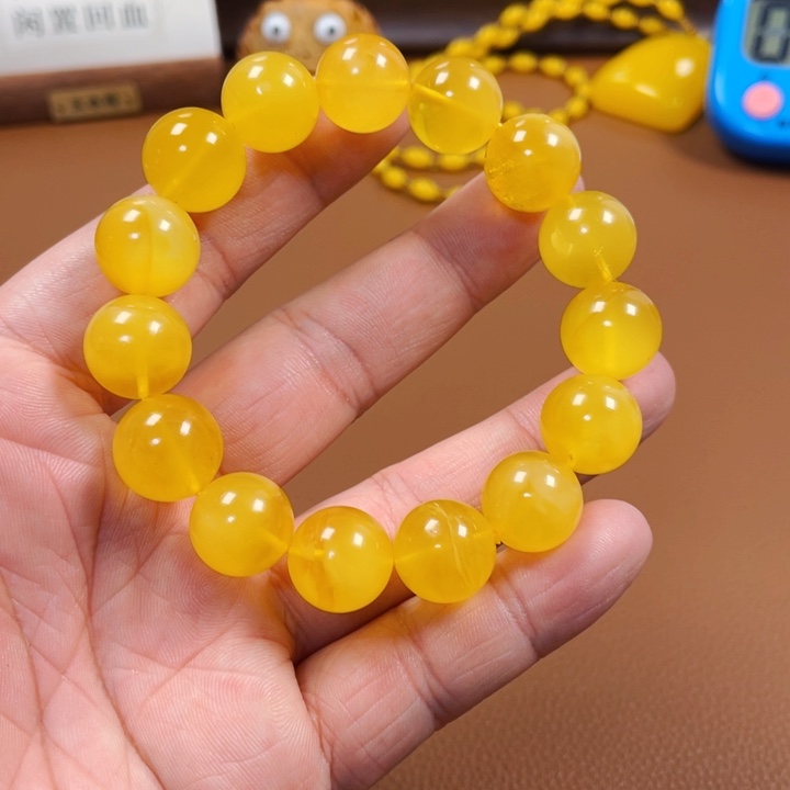 白玉菩提吊坠文玩得开心的不得了