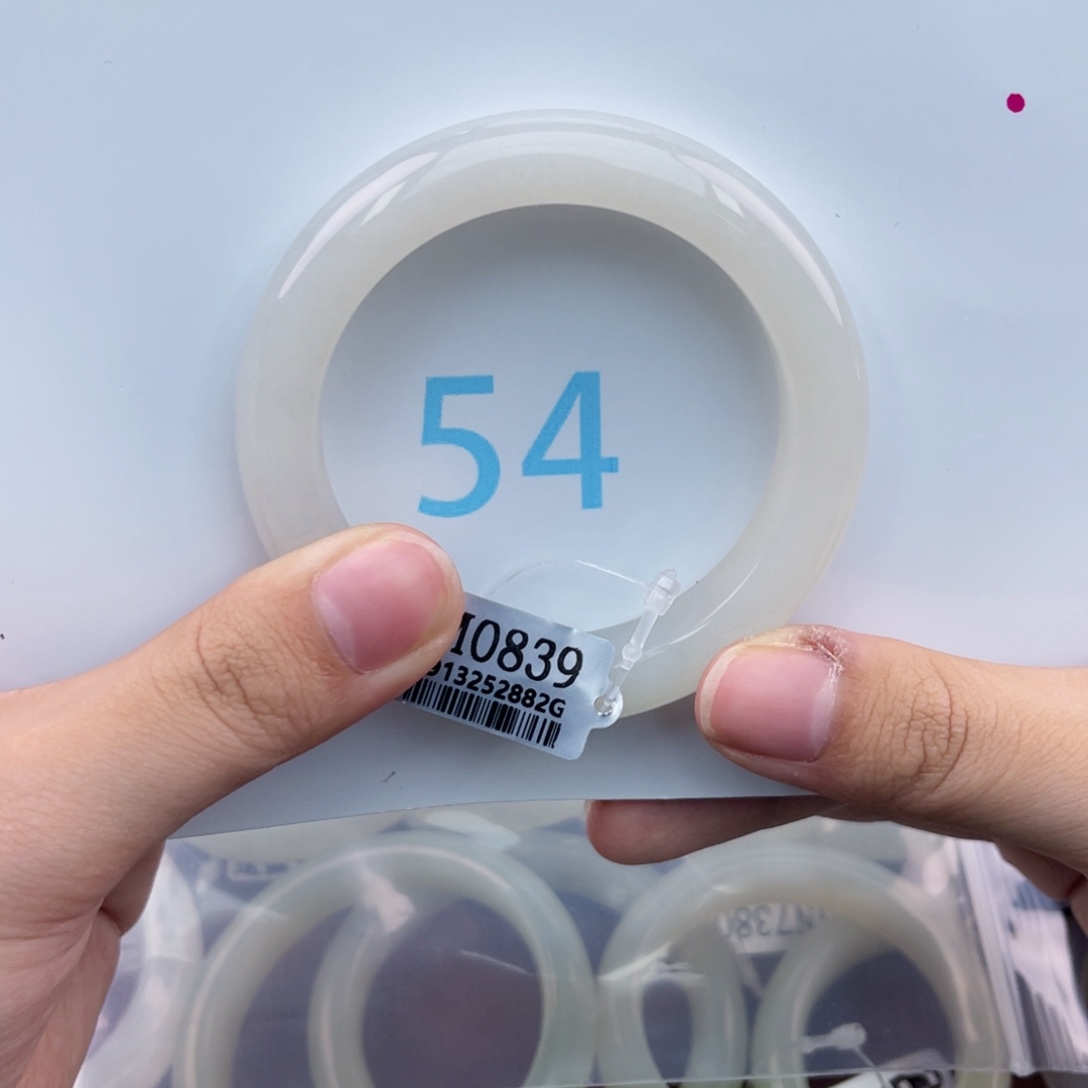 和田玉手镯未镶嵌I****k