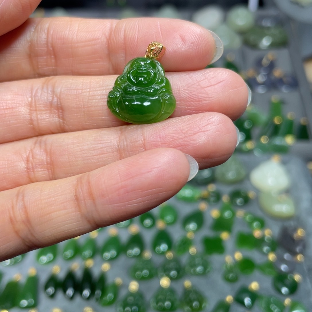和田玉（碧玉）吊坠18K金镶嵌A***n