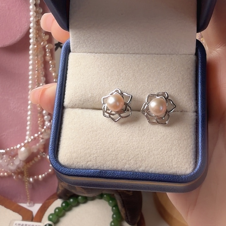 合金耳饰淡水珍珠