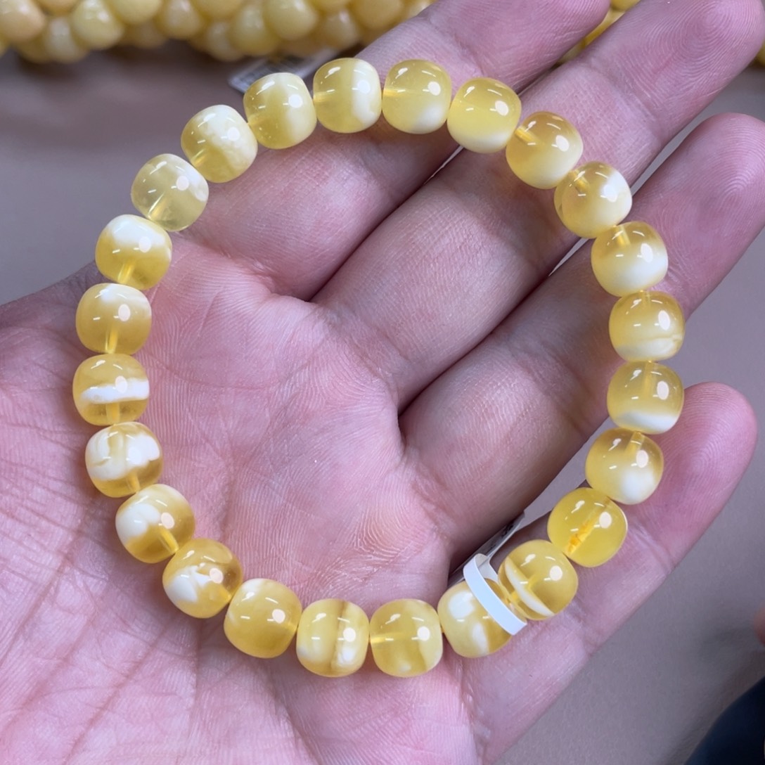 琥珀裸石未镶嵌0120000000