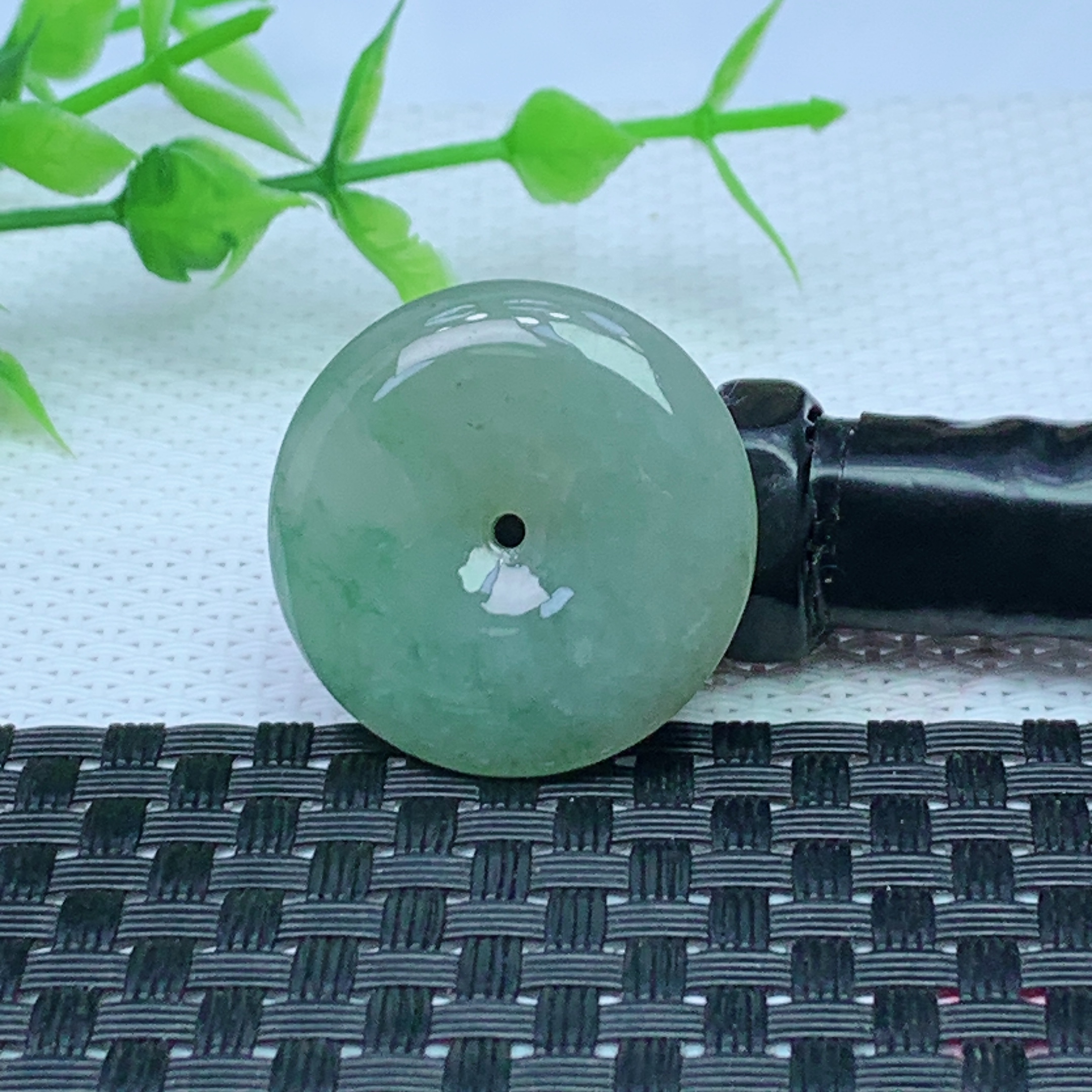 缅甸天然A货翡翠 满色平安扣吊坠 尺寸；26.3*5.2mm