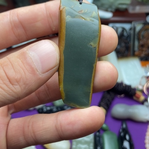 未镶嵌手镯透闪石质玉