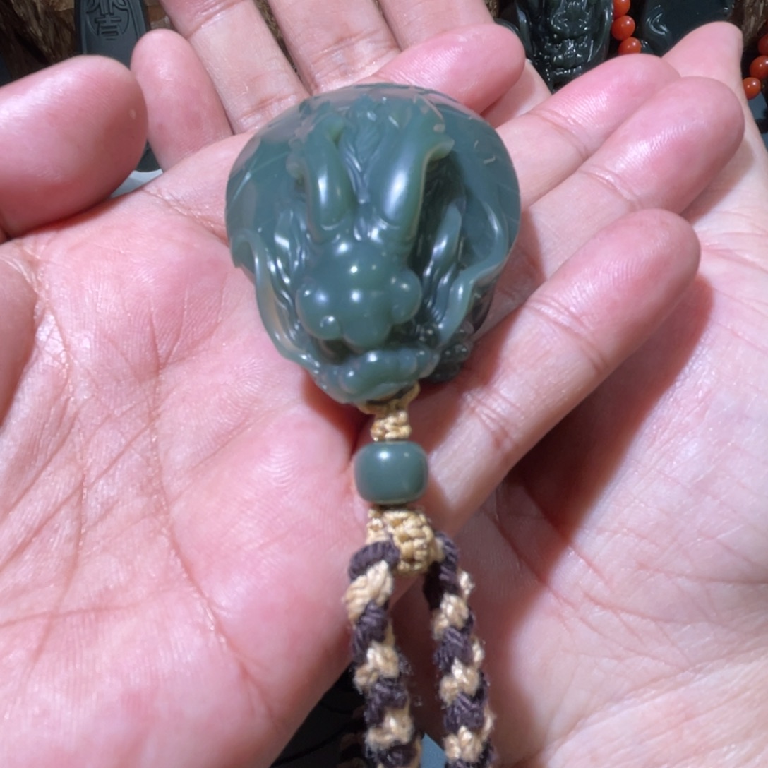 ⠀***初和田玉未镶嵌颈饰