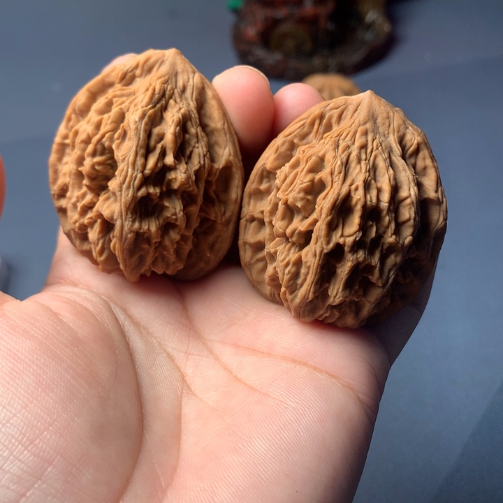 独***！文玩核桃吊坠麦虎