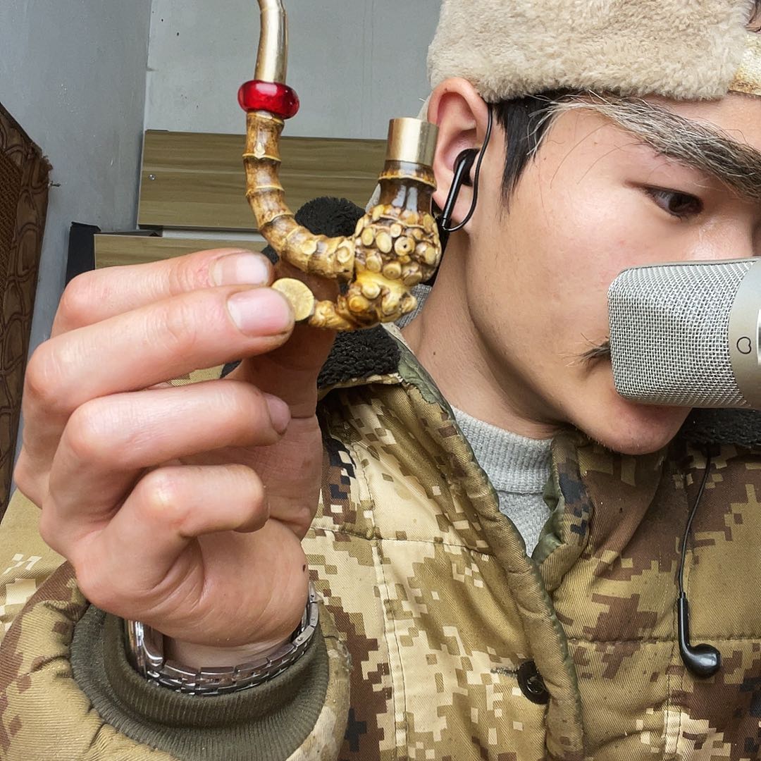 L***_哈哈哈哈哈哈哈哈哈哈哈