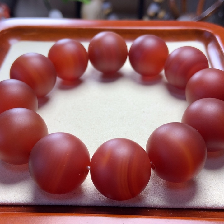 玛瑙/玉髓手串未镶嵌酒红磨砂