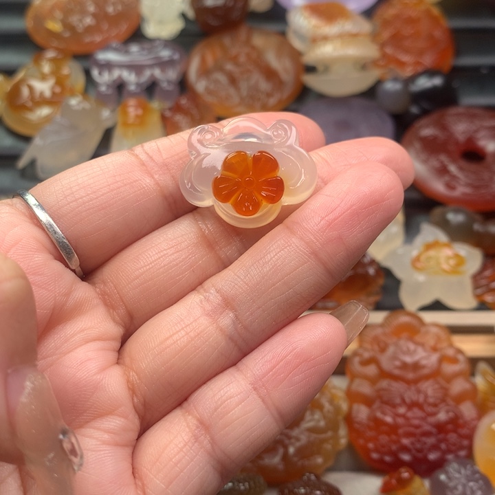 玛瑙/玉髓颈饰未镶嵌刺*