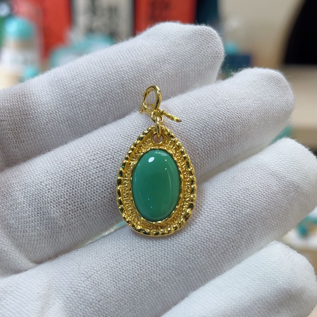 绿松石珠宝奇石18K金镶嵌