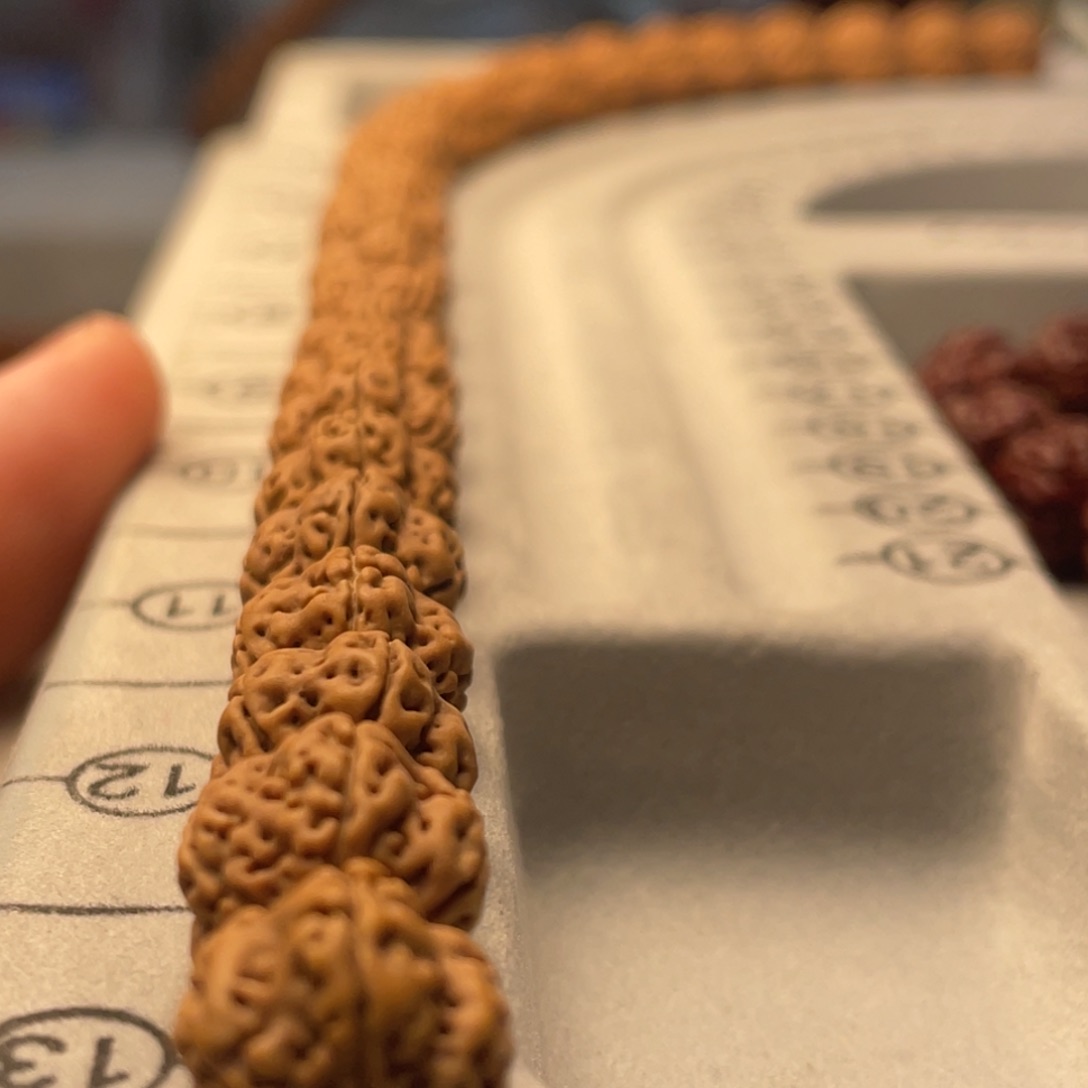 金刚菩提吊坠龙脊暗香尺寸11左右手串