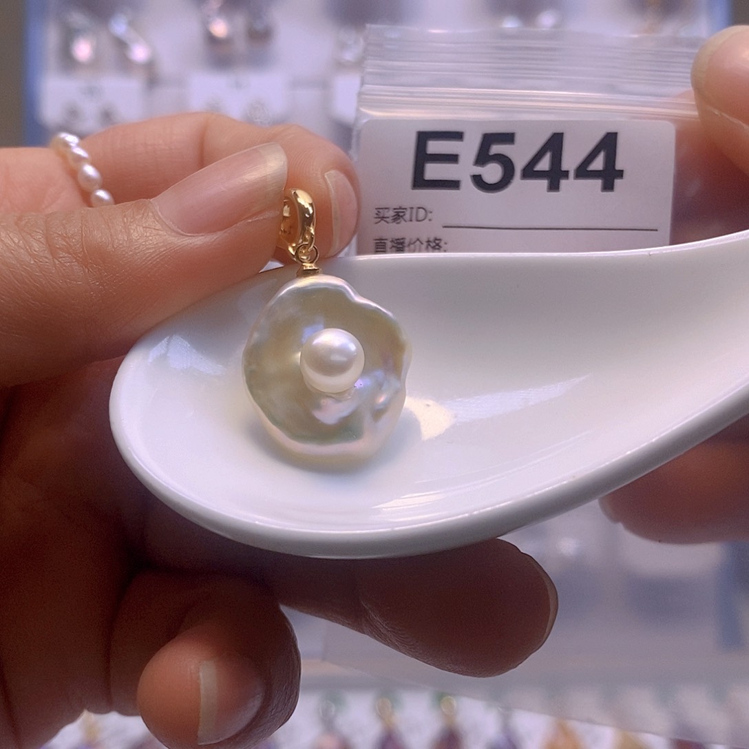 淡水珍珠颈饰未镶嵌