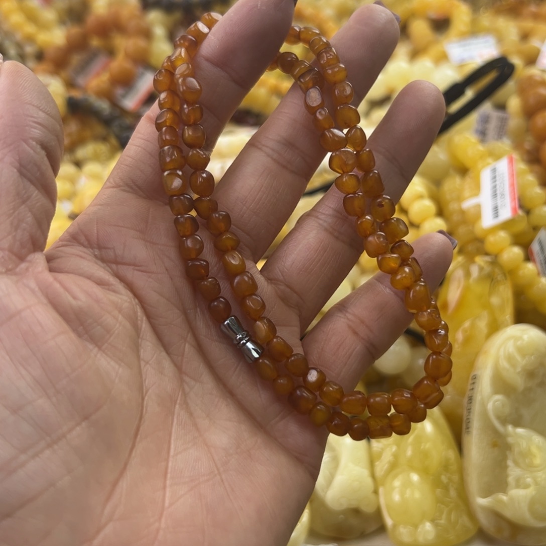 琥珀珠宝奇石未镶嵌