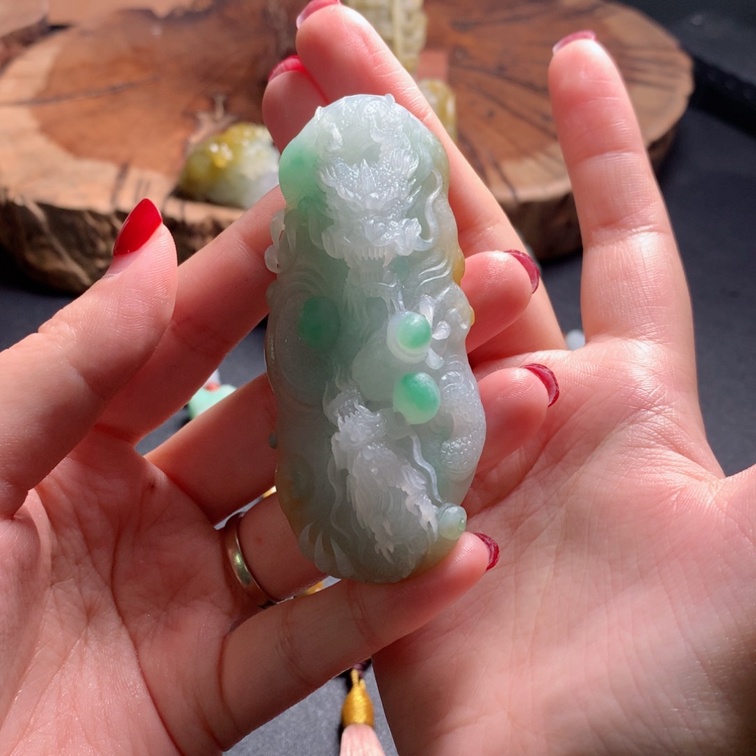 定制翡翠未镶嵌雨*。翡翠