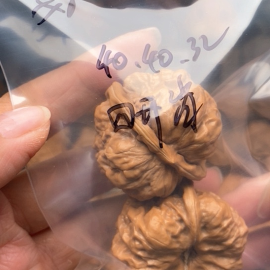 桃核吊坠u*蛙蛙啊蛙蛙