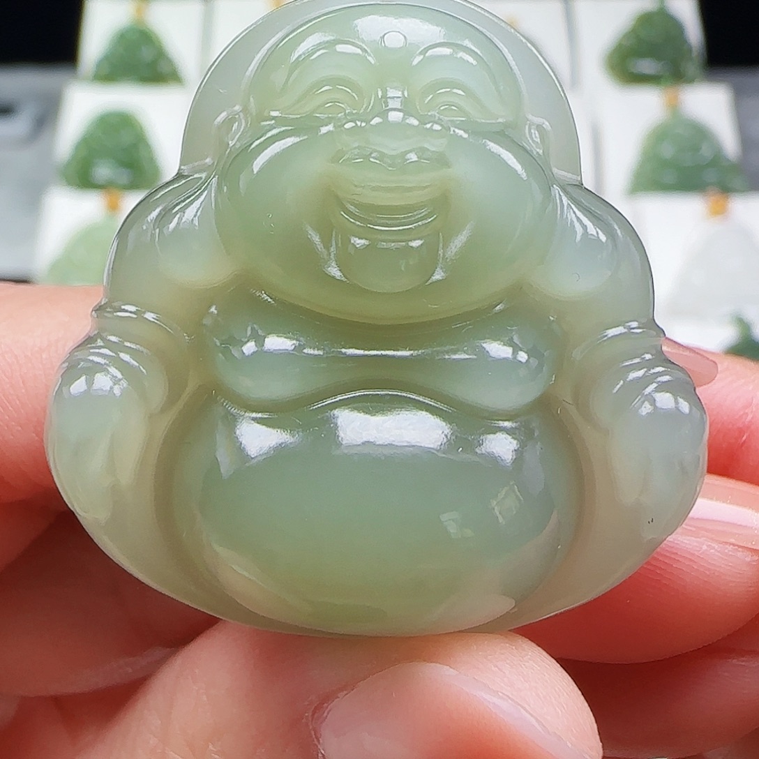 和田玉未镶嵌吊坠(赠链)