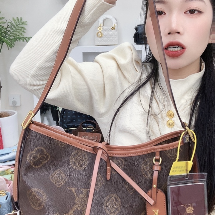 小牛皮（革）牛剖层皮革牛皮（革）