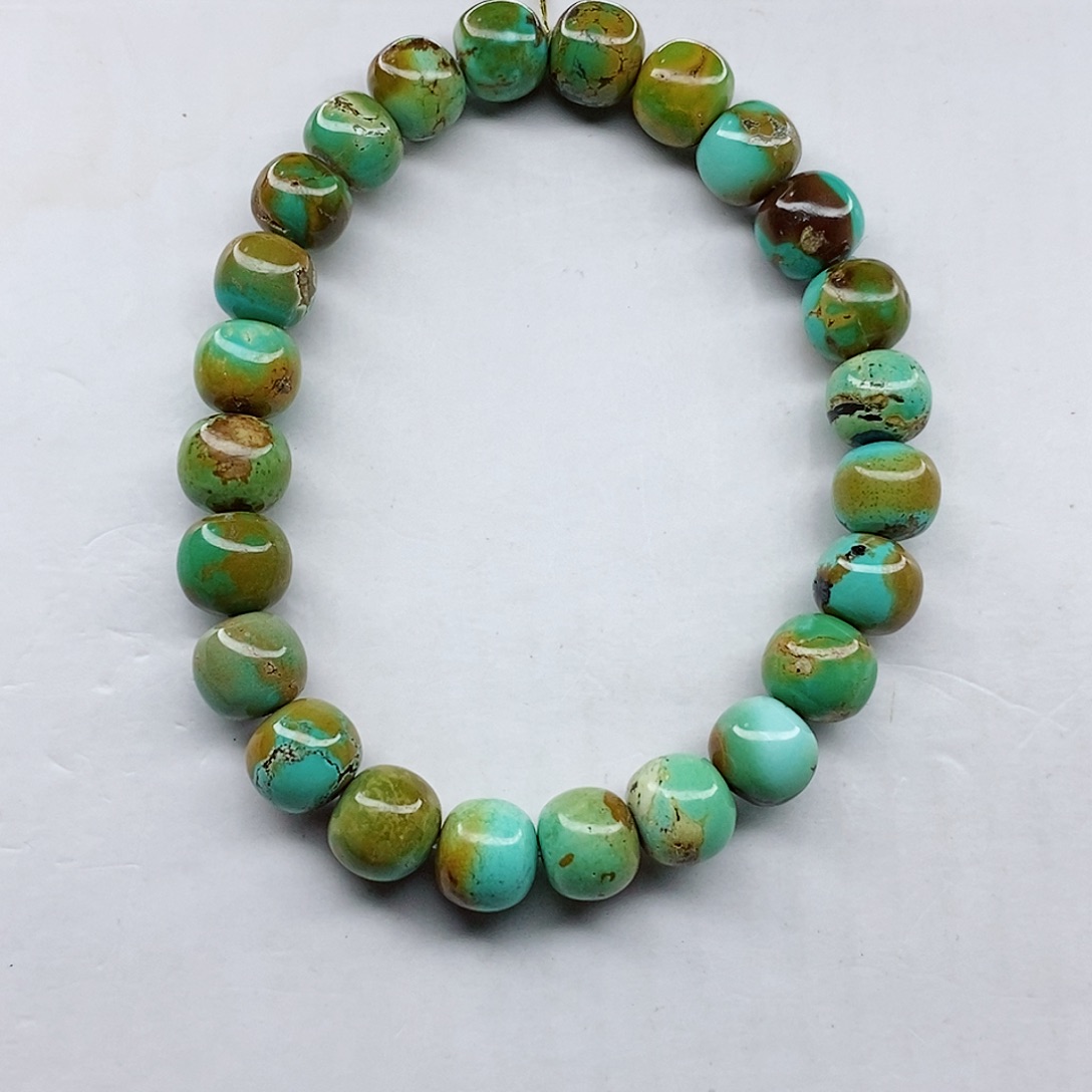 绿松石颈饰未镶嵌