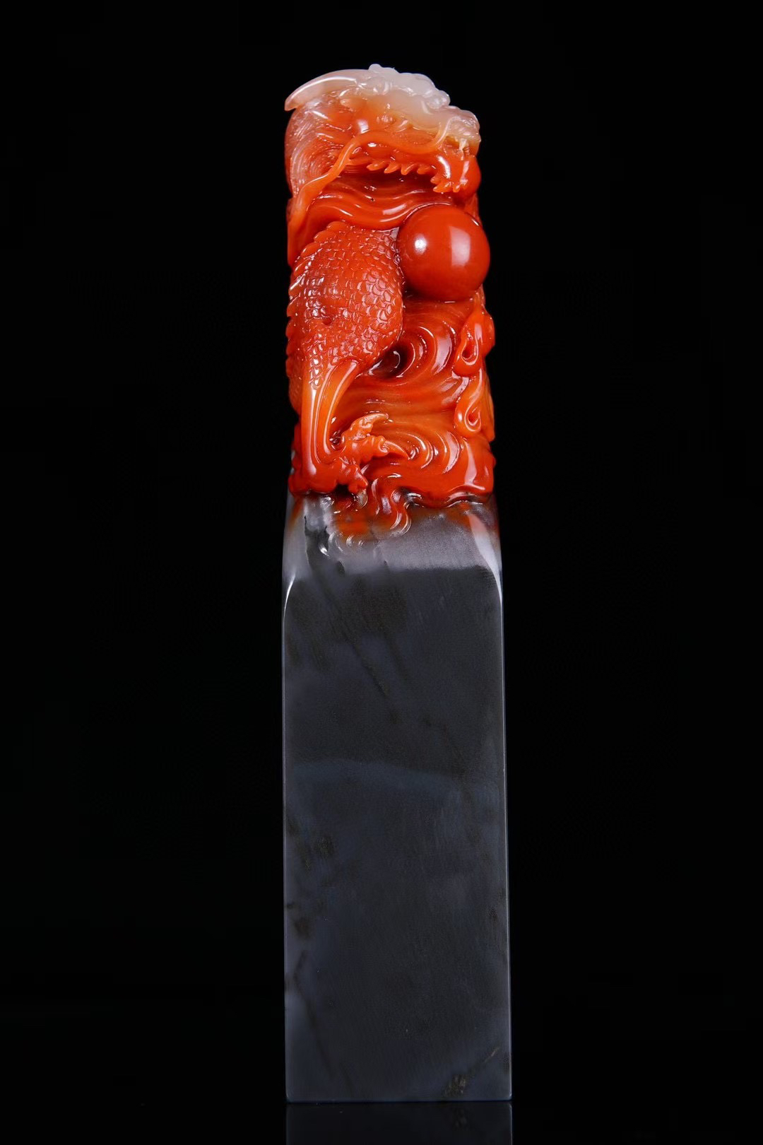 龙行天下  寿山高山石