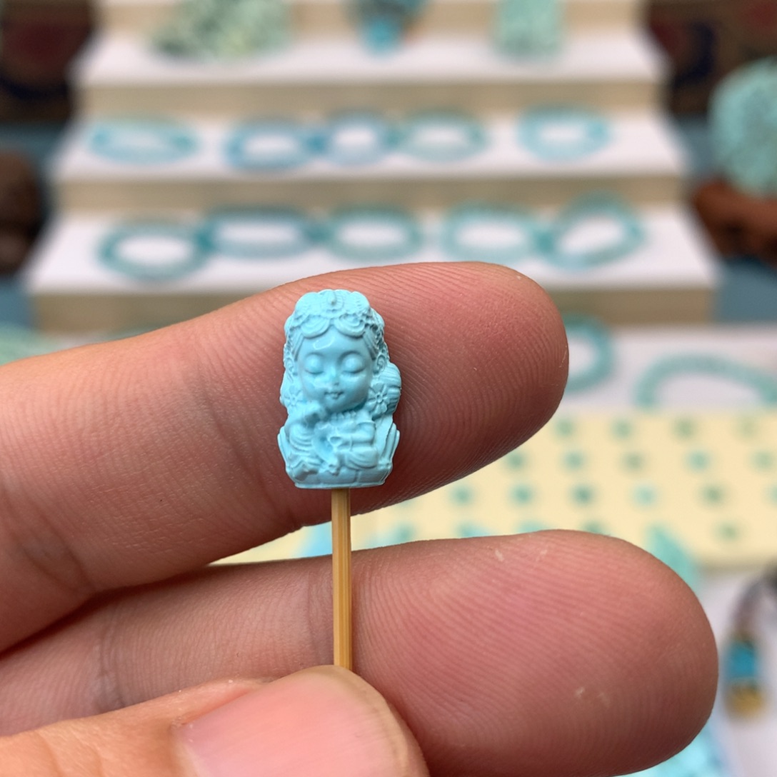 绿松石配饰未镶嵌