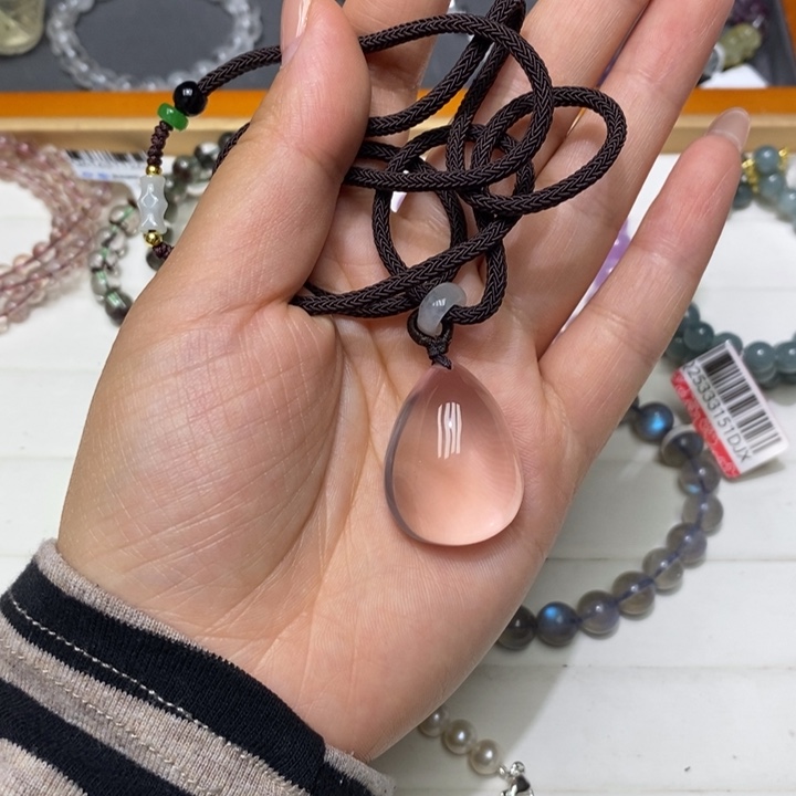 未镶嵌颈饰水晶吊坠