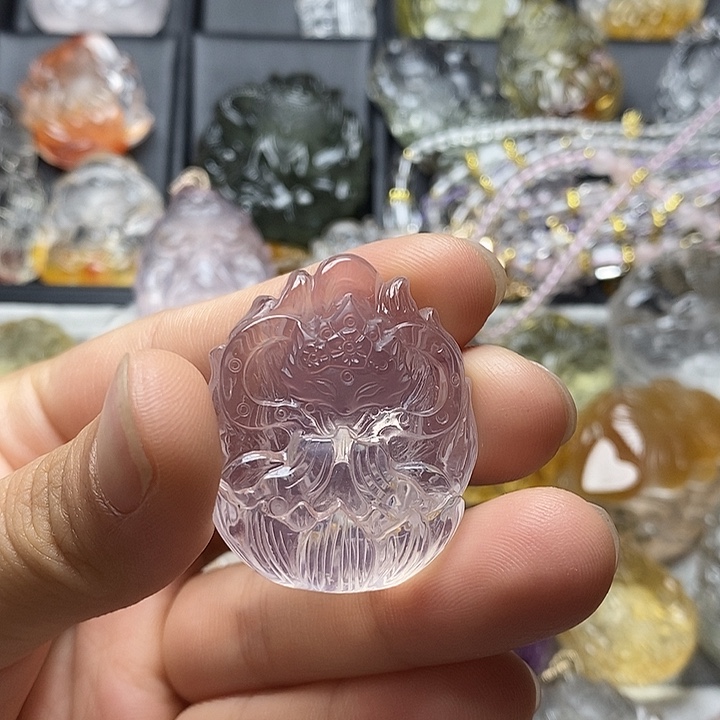 桃***夭未镶嵌颈饰水晶水晶吊坠