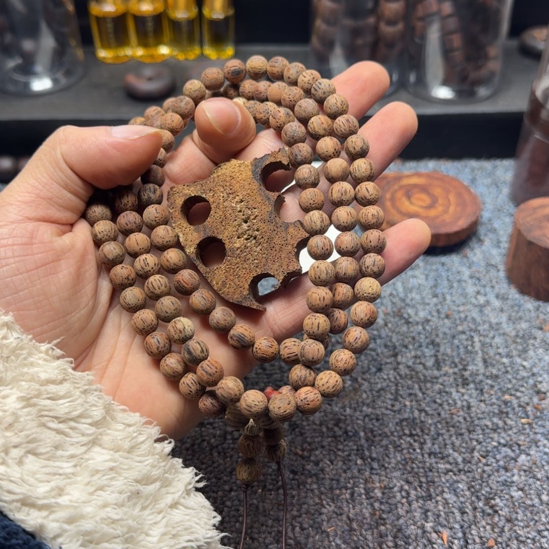 藤类碳化绿油0.8×108颗降真香多圈圆珠