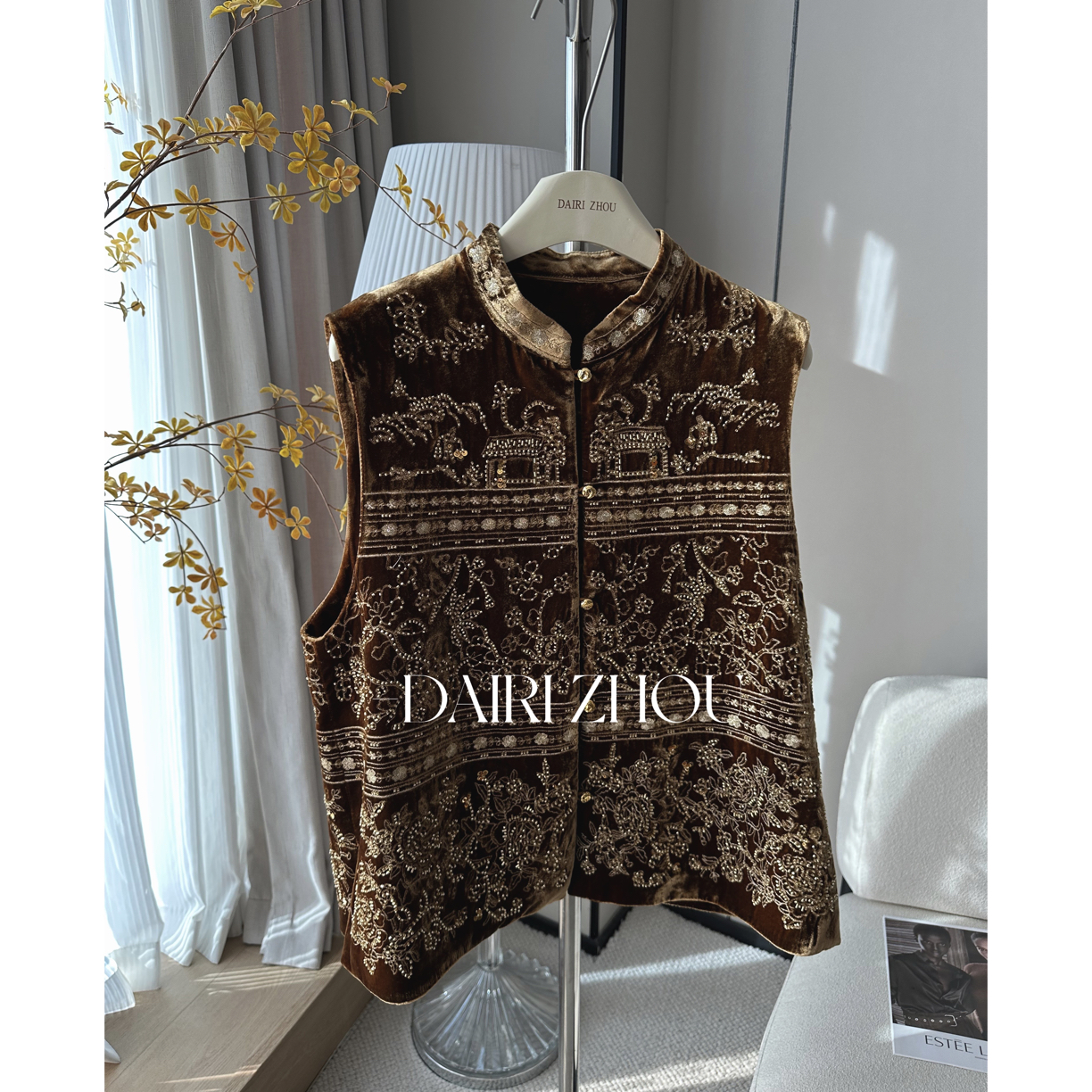 DAIRI   ZHOU▪️不期而遇   100桑蚕丝丝绒重工刺绣马甲精致匠心感