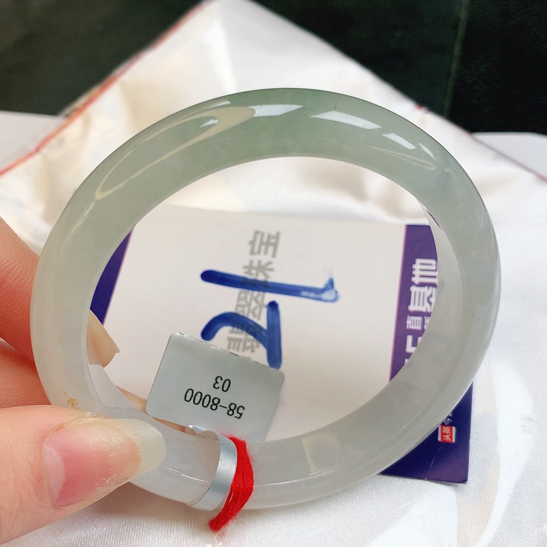 翡翠手镯未镶嵌缅甸天然a货翡翠