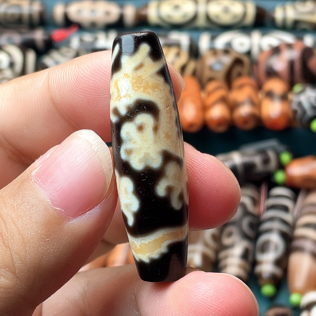 玛瑙/玉髓未镶嵌颈饰五抓神龙