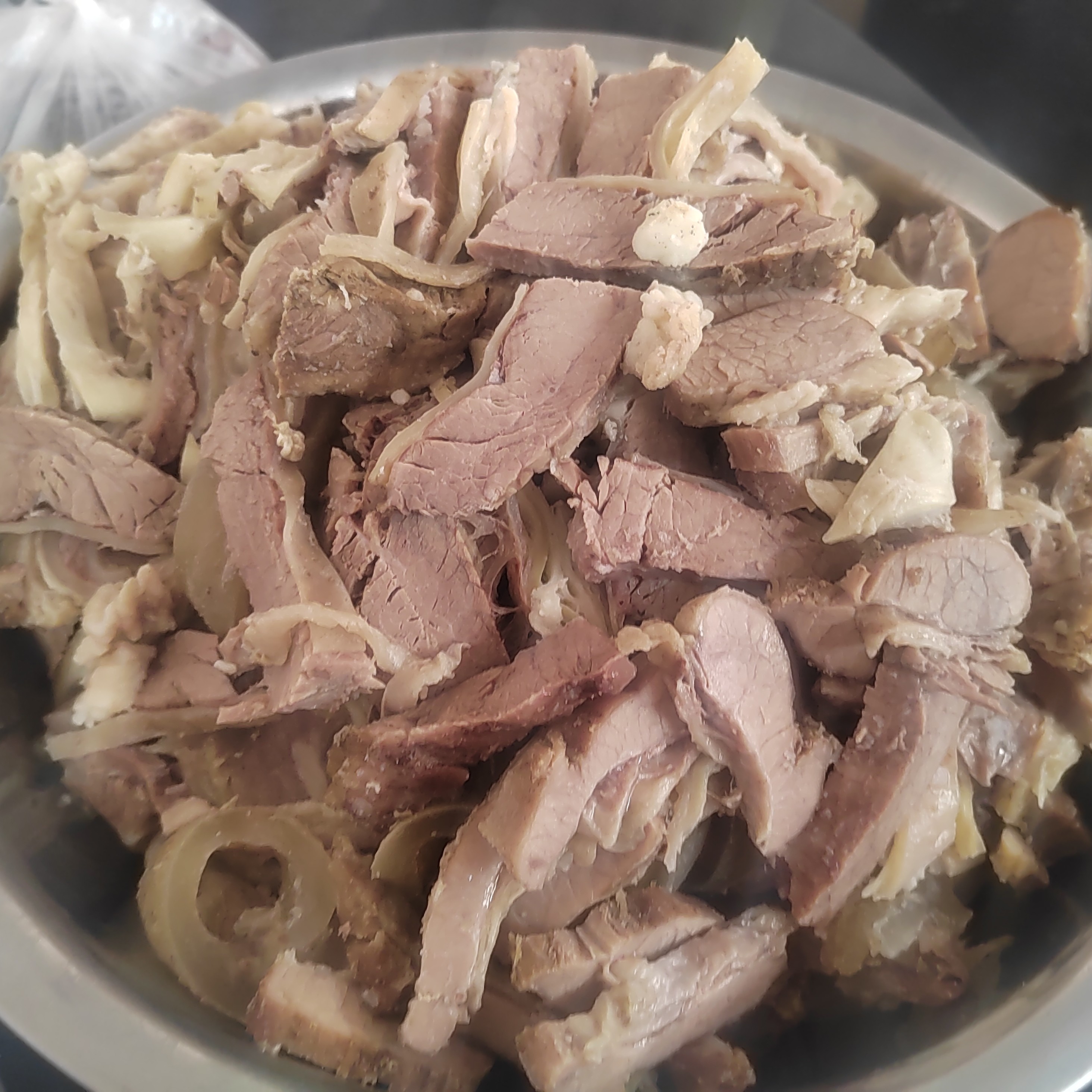 保山小黄牛柴火牛扒烀牛肉