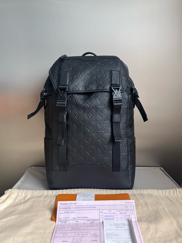 未使用 LouisVuitton/路易威登 lv25年黑色全皮GETWAWY双扣双肩包