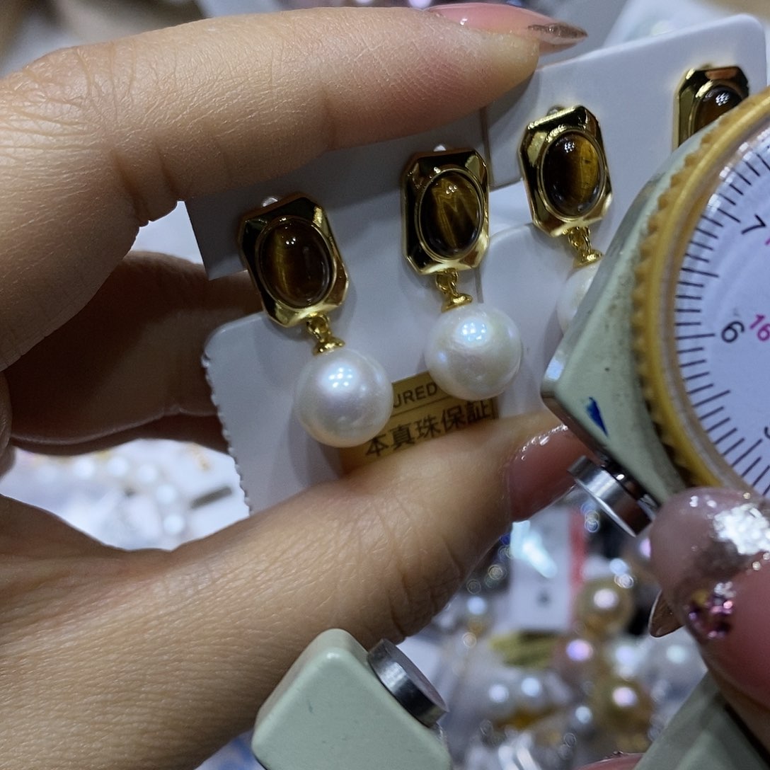 淡水珍珠吊坠未镶嵌