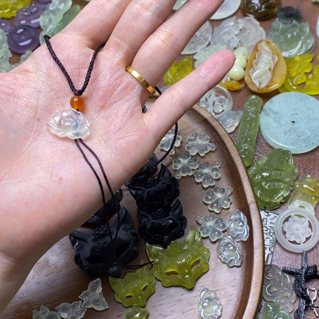 蛇纹石玉合金项链