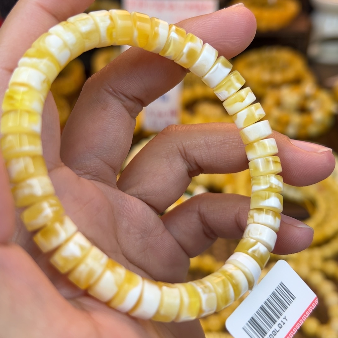 琥珀裸石未镶嵌khhhhbhhjjnjjk