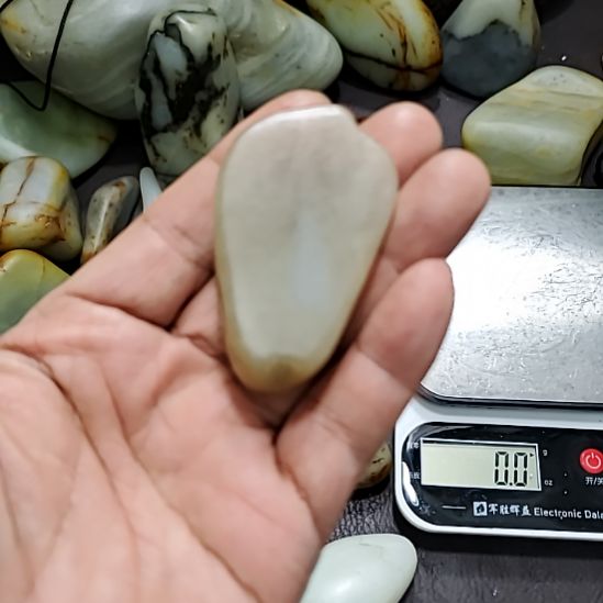 和田玉（糖玉）未镶嵌挂件