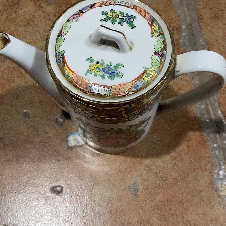 罗***人瓷片zcvcggffghvffddvgbcb